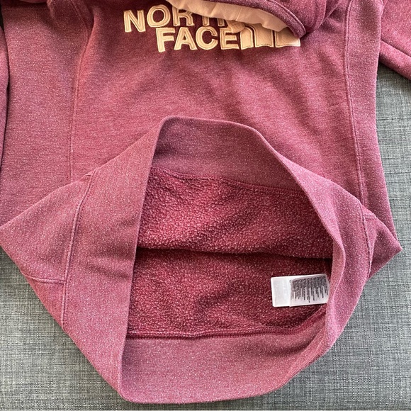 The North Face Half Dome Pullover Long-Sleeve Hoodie - Picture 5 of 8